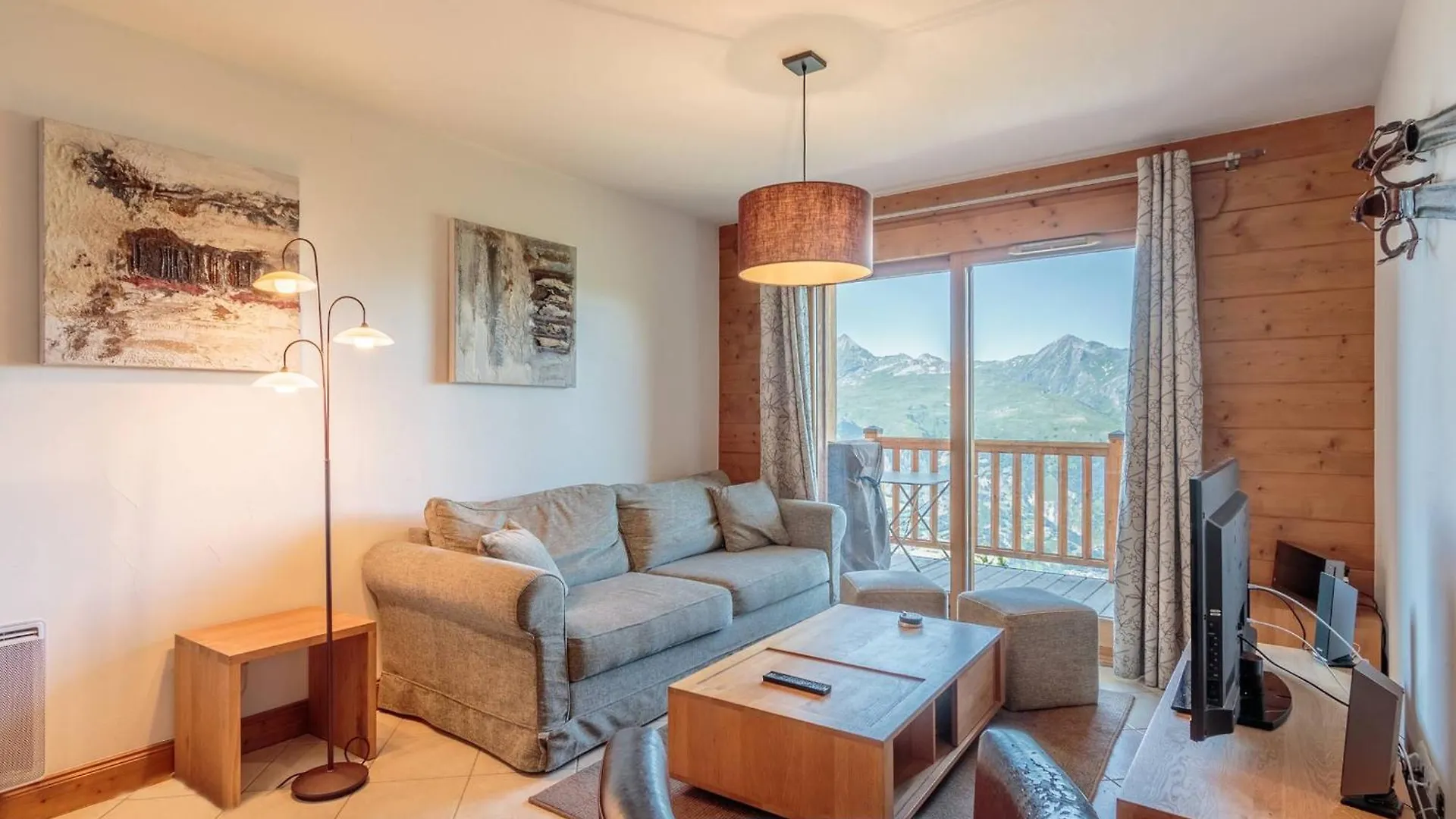 דירה Les Arcs  Arc 1800: Appartement Montagne, Balcon, Piscine, Wifi, Parking - Fr-1-352-18